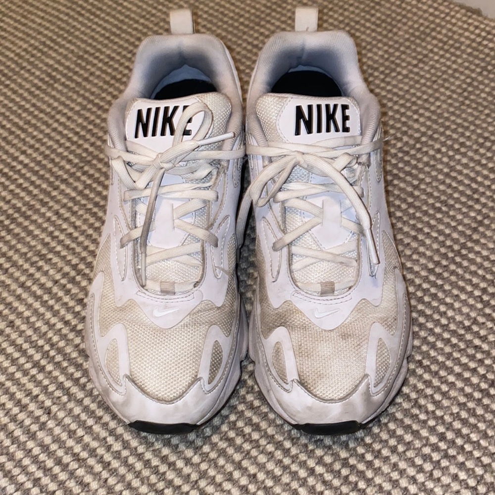 Nike Tennis Shoes